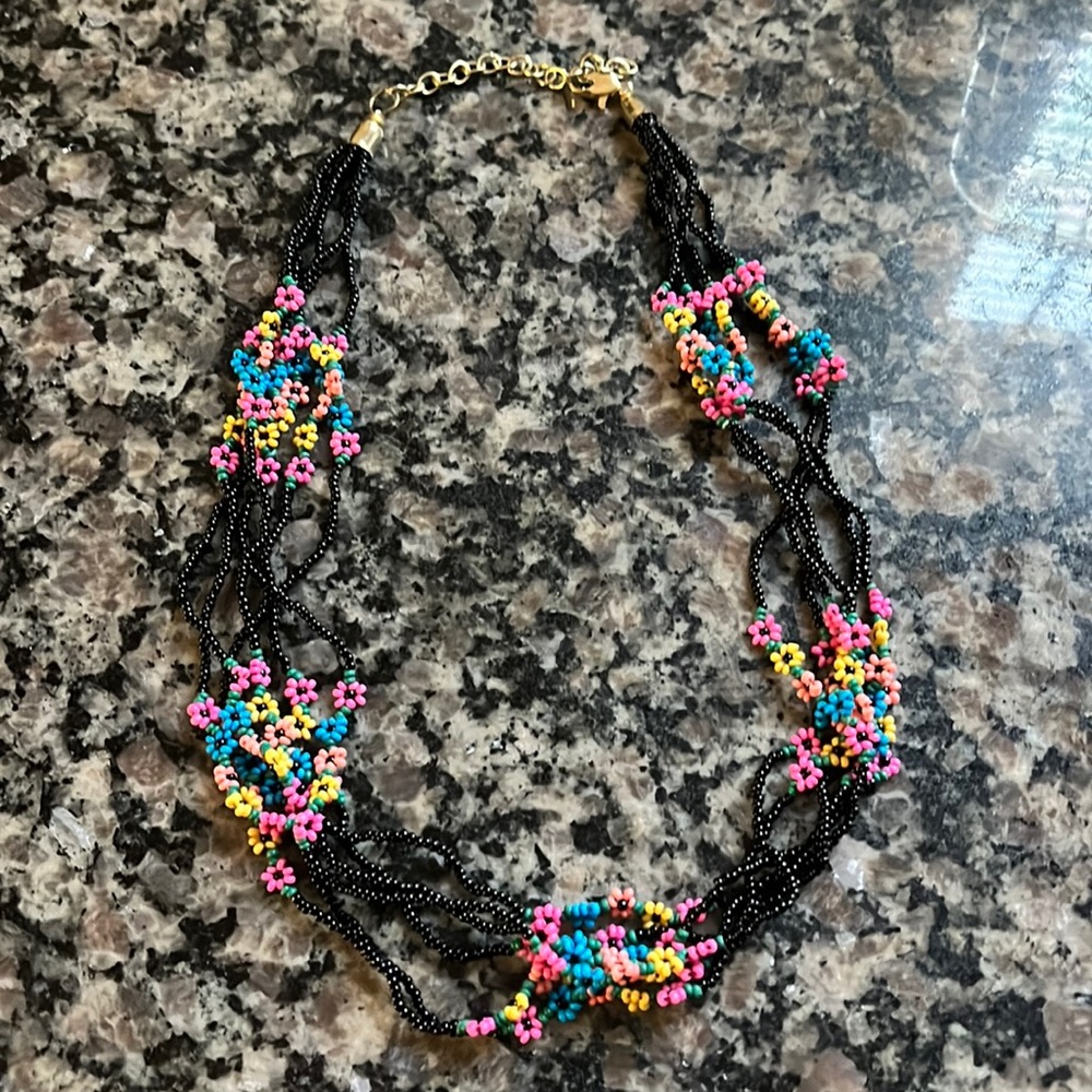 Cute flower necklace - 5 small necklaces in one